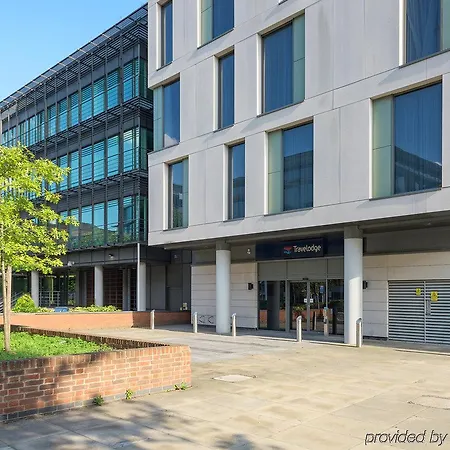 Travelodge London Hotel