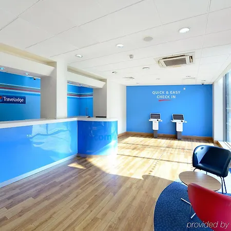 Travelodge Waterloo Hotel