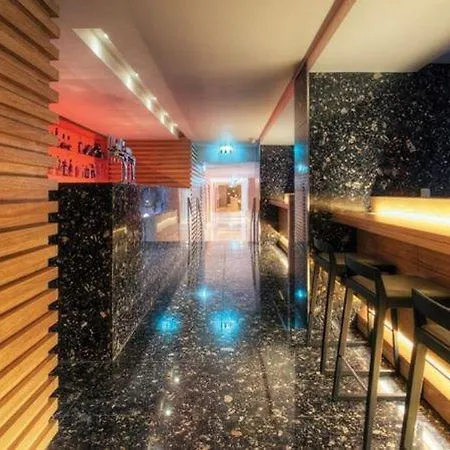 阿佩克斯顶点寺苑酒店 4* 伦敦
