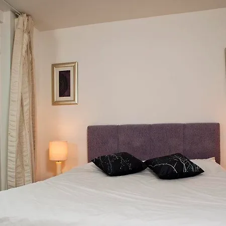 Seacon Tower Serviced Apartments 4*