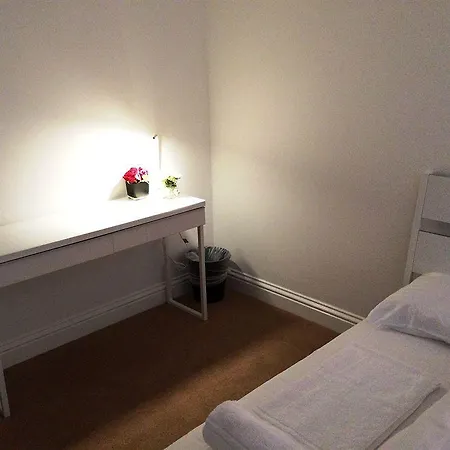 Globe City Apartment *