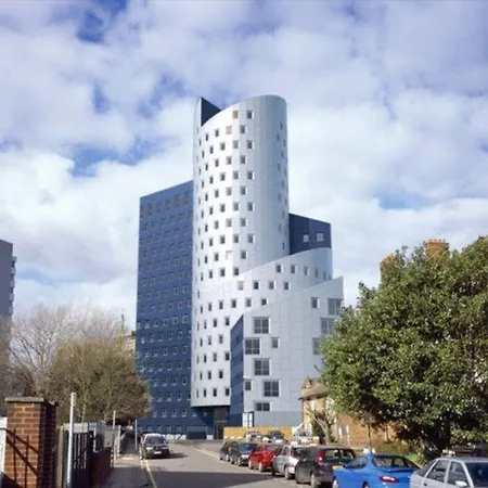 Victoria Hall Apartment Wembley