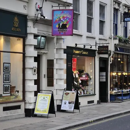 4 Star Piccadilly