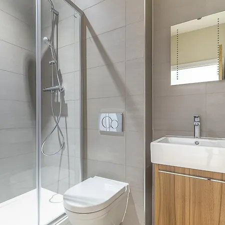Scimitar House Apartment Romford