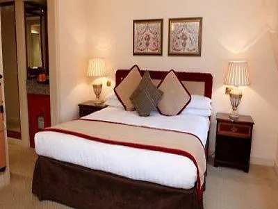 Park Lane Mews Отель Лондон