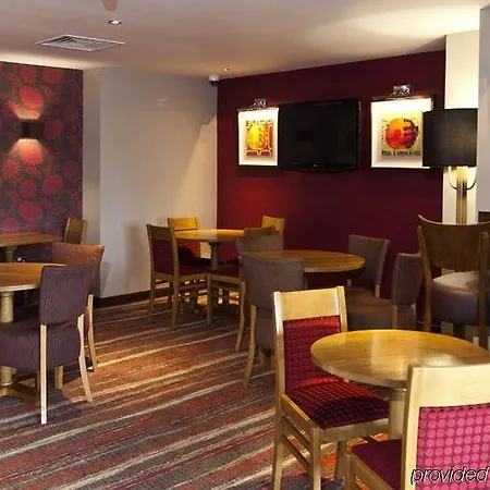 Premier Hanger Lane 3*