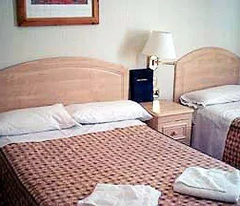 Fairway Hotel