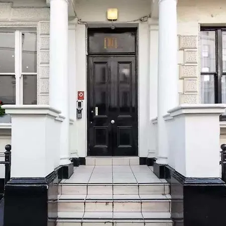 Apartment Princes Square London