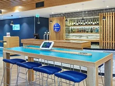 Express London-ealing, An Ihg 3*