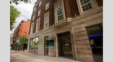 Travelodge Waterloo 3* London
