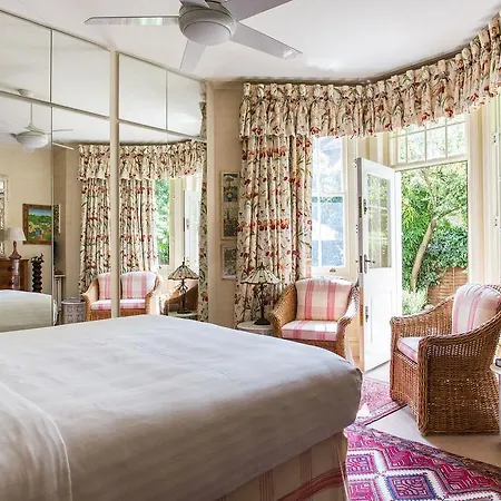 Onefinestay - Chiswick Hotel