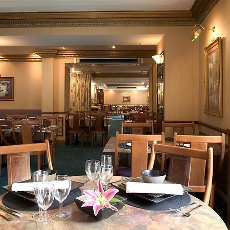 Otel Berjaya Eden Park Londra