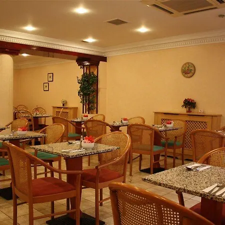 Hotel Troy