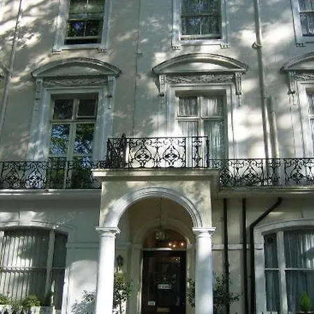Hotel Tony's House 2*