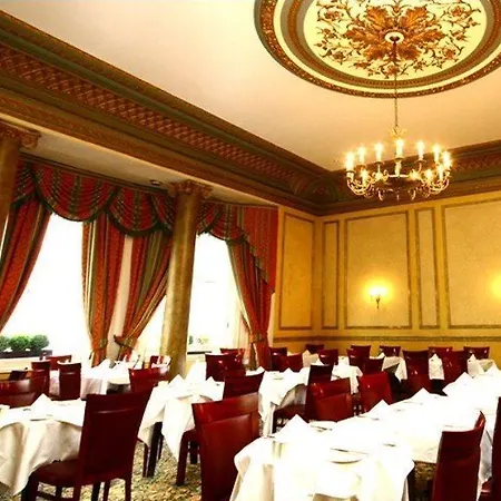 Hotel Gem Strathmore 4*