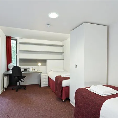 Apartment Princes Gardens