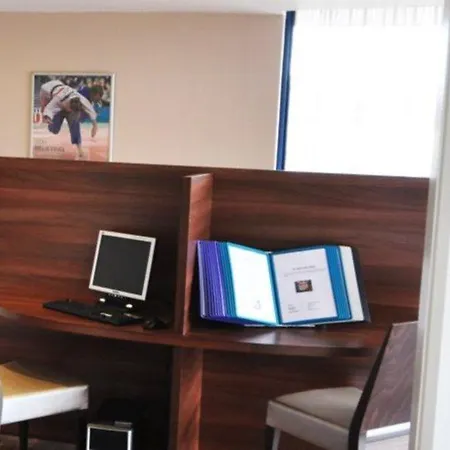 Hotel Express Royal Docks By Ihg 3*