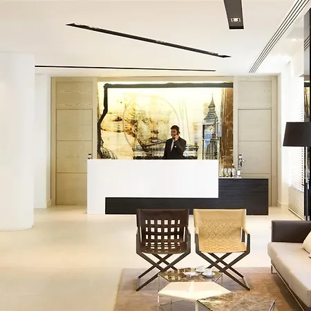Hotel H10 Waterloo 4*