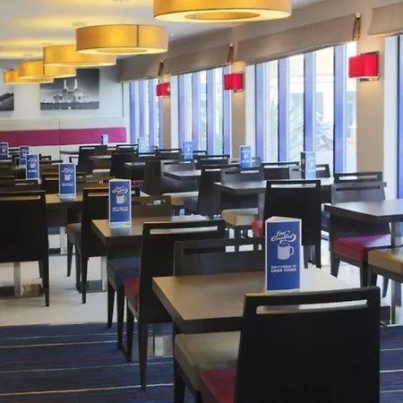 Hotel Holiday Express - Wandsworth By Ihg 3*