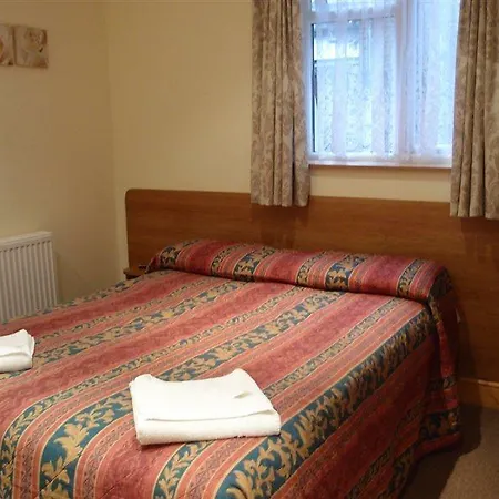 Hotell 65 2*