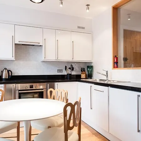 Covent Garden Living Otel 4*