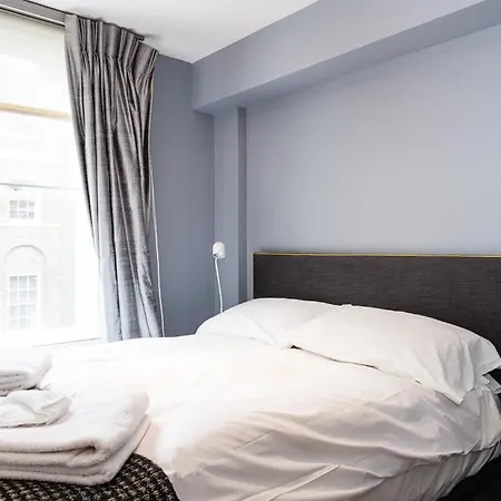 Otel Covent Garden Living 4*