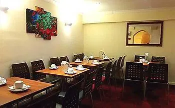 Otel Victoria Station