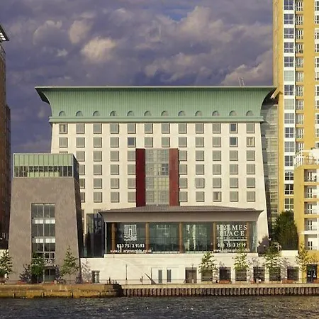 Hotel Canary Riverside Plaza London