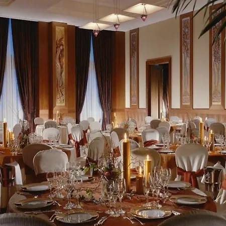 Hotel Canary Riverside Plaza London
