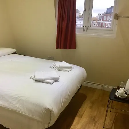 Central London Budget Hotel