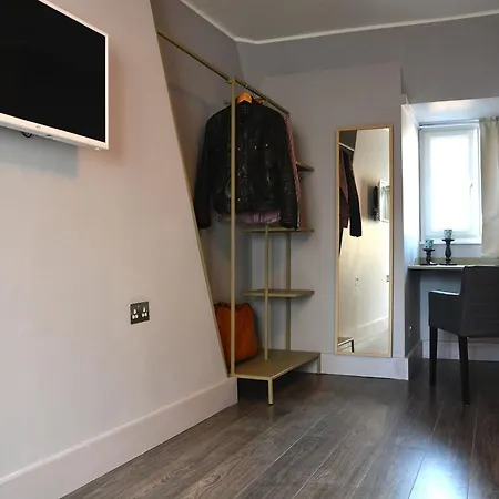 Guest house Monopoly Accommodations 3*