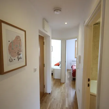 Apartment 2 Bed Cozy Apartment In Euston Station Free Wifi London