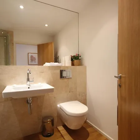 2 Bed Cozy Apartment In Euston Station Free Wifi London