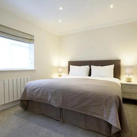 Queensgate Court