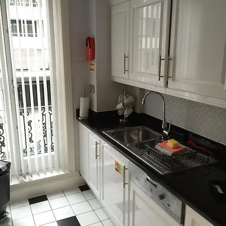 Beaufort House - Knightsbridge Лондон