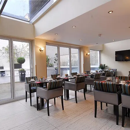 Bed & Breakfast Astors Belgravia London