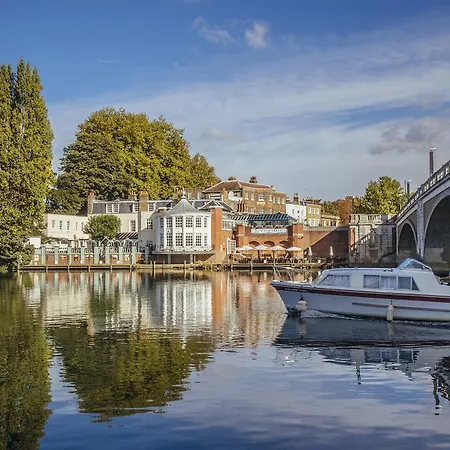 The Mitre, Hampton Court Kingston upon Thames (Greater London)