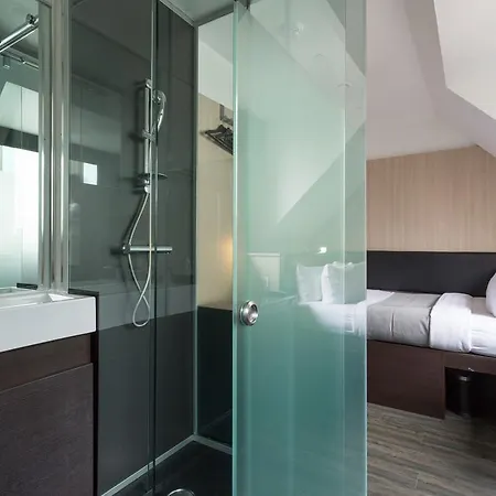 The Z Victoria Hotel
