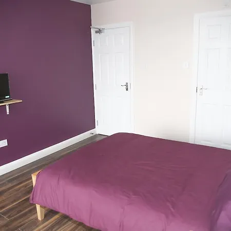 Wembley Hill 3*