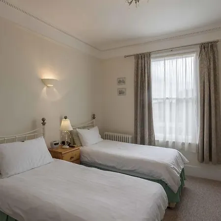 Melrose House 4* Лондон