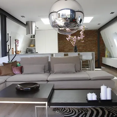Magical Urban Retreat *