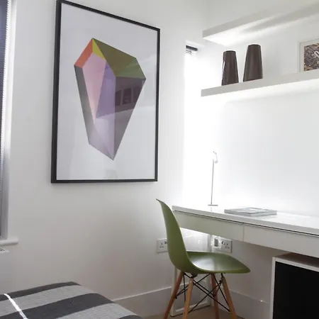 Apartment Magical Urban Retreat