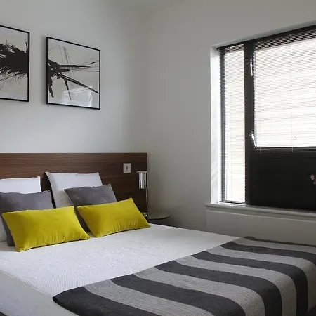 Apartment Magical Urban Retreat London