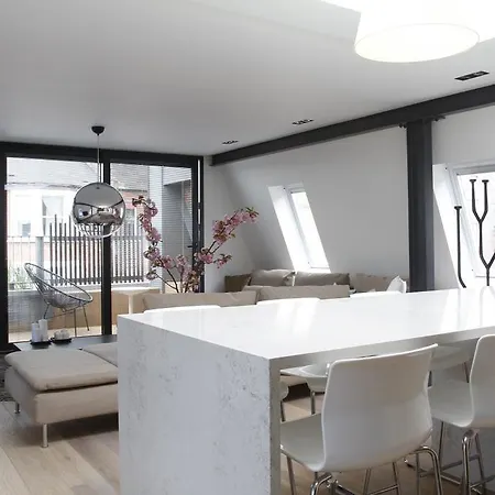 Magical Urban Retreat Apartment