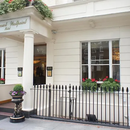 Westpoint Hotel 3*