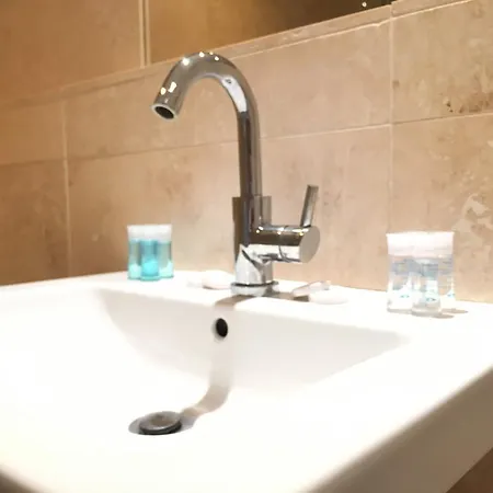 2 Bed Cozy Apartment In Euston Station Free Wifi Apartment London