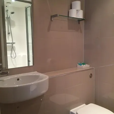 Hotel Crescent 3*