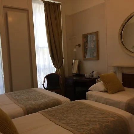 Crescent 3*