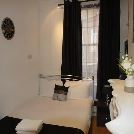 Magical & Charming 8 Covent Garden Townhouse Holiday home *