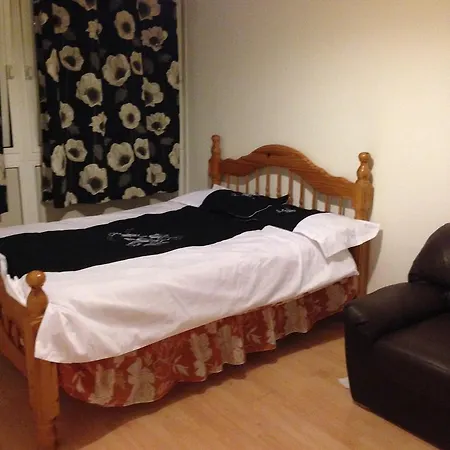 Guest house Chapman Street London
